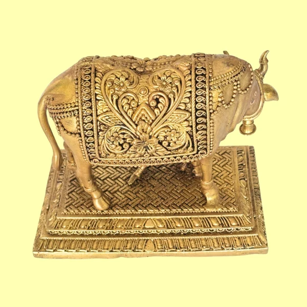 Murtikar Cow and Calf Idol
